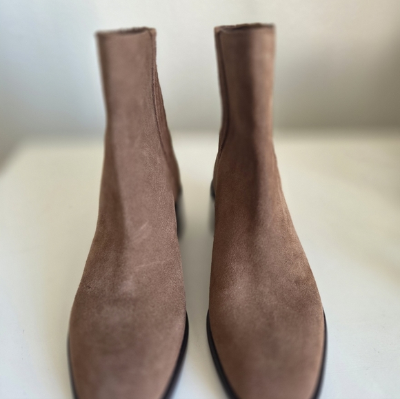 Dolce Vita Shoes - Dolce Vits Suede Ankle Boots in Brown - Women's Chelsea Style